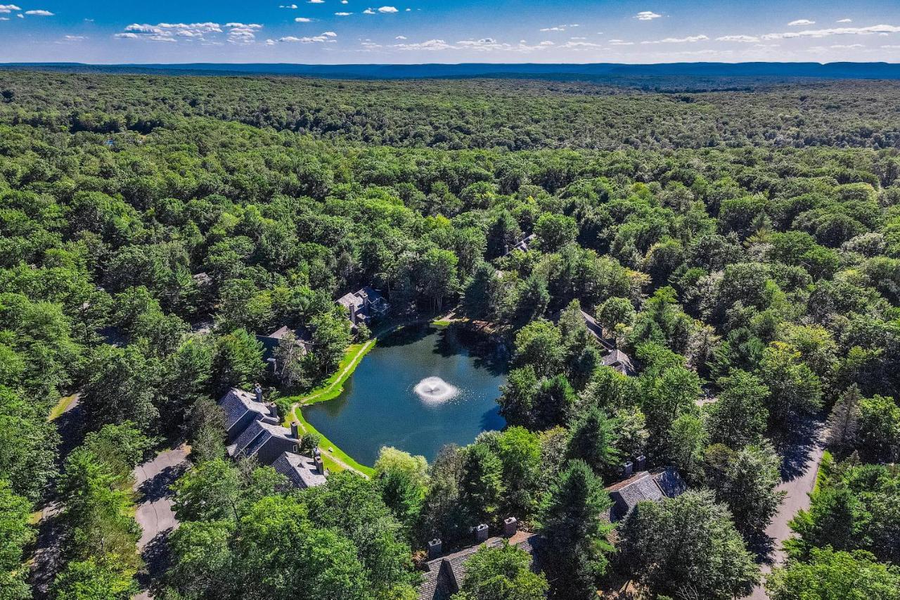 Unwind In Telstar Villa Lake Harmony Exterior photo