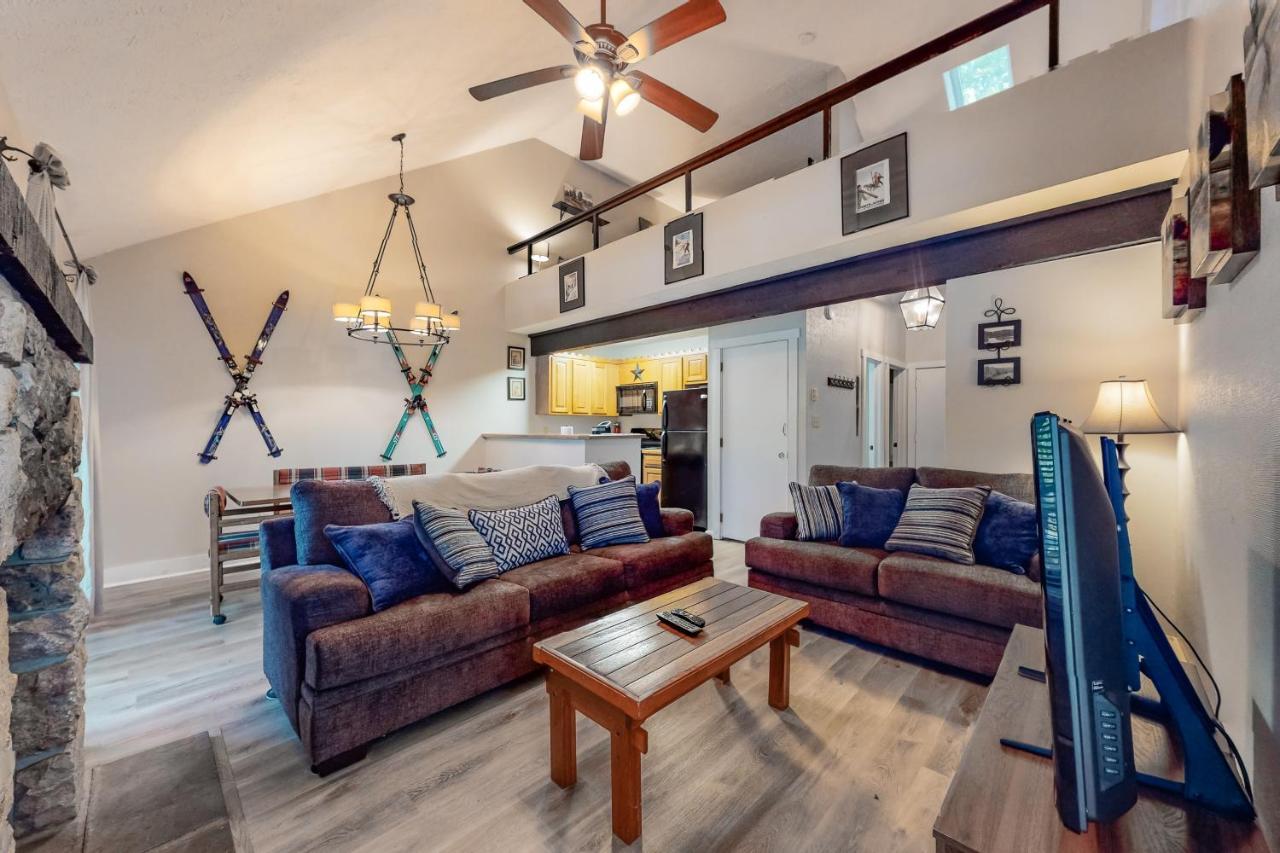 Unwind In Telstar Villa Lake Harmony Exterior photo
