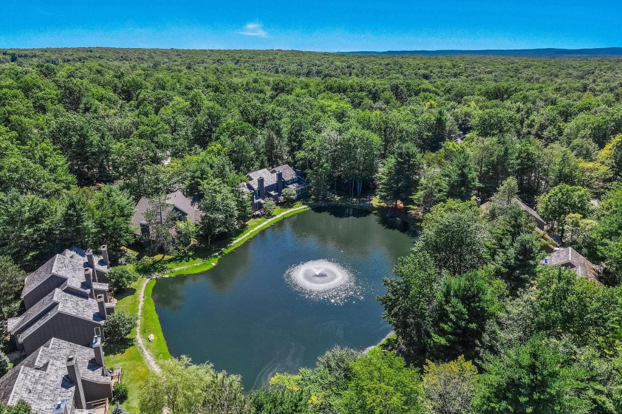 Unwind In Telstar Villa Lake Harmony Exterior photo